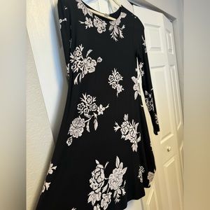Old Navy dress. Soft silky material with very flattering fit. NWT
